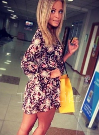 Стриптизерша Нэлли №6189, 26 лет